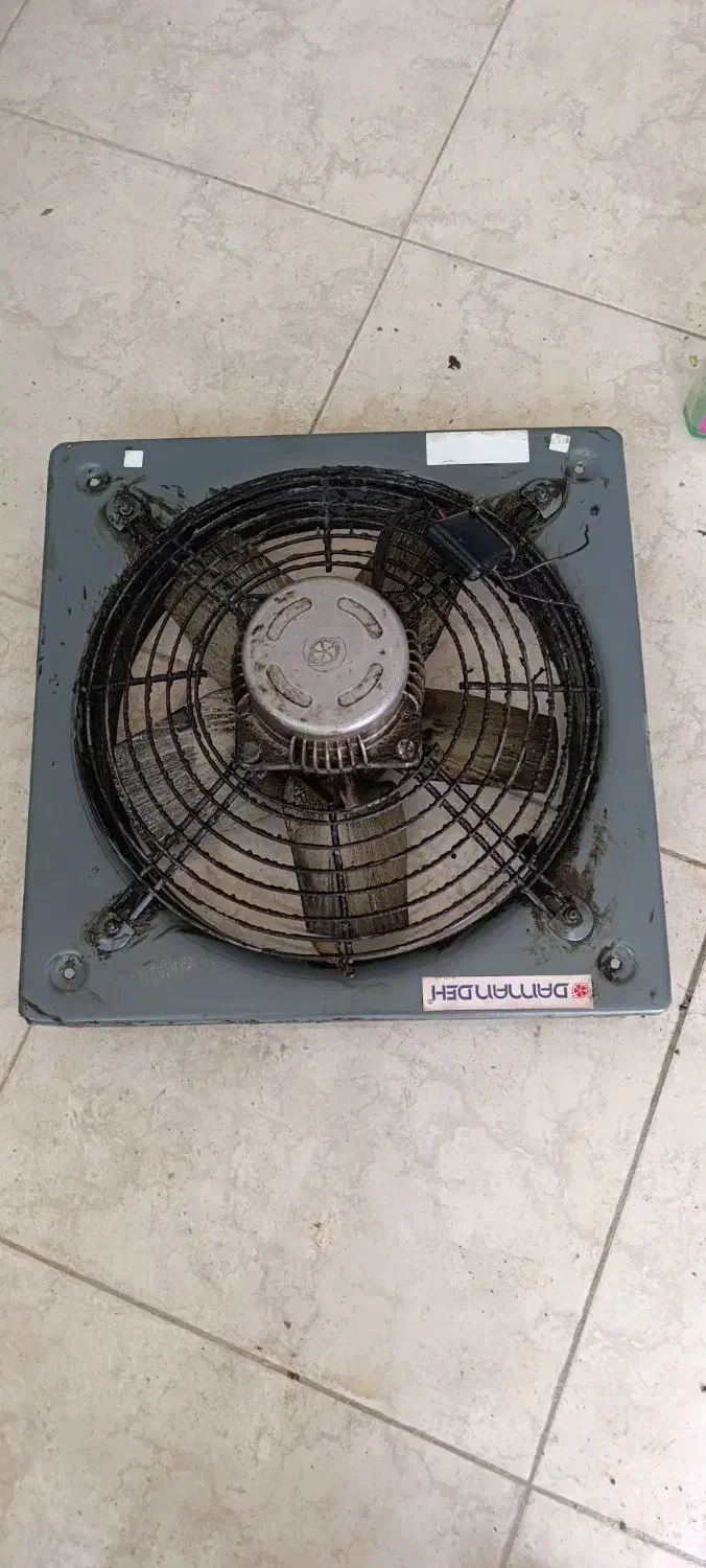 هواکش فن بزرگ|پنکه و تصفیهکنندهٔ هوا|خرمآباد, |دیوار