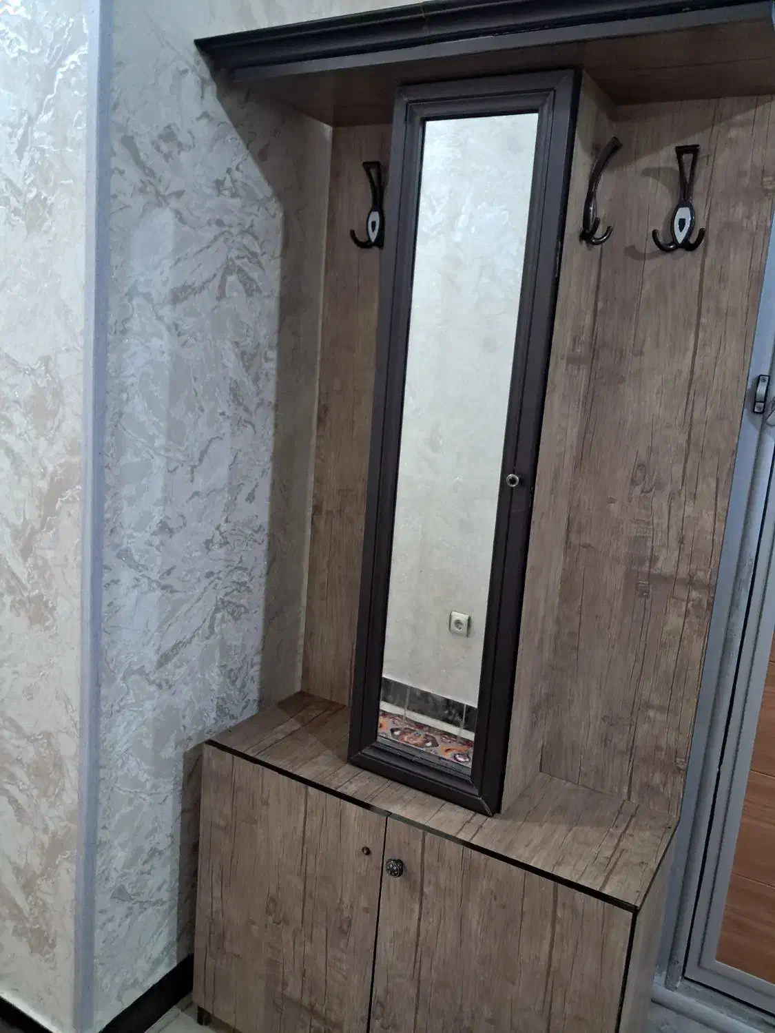 جاکفشی آینه دار و آویز لباس|جاکفشی، کمد، دراور|اردبیل, |دیوار