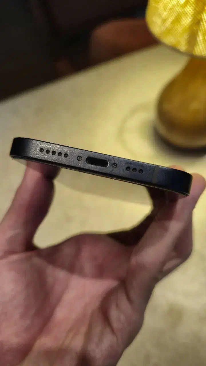 ایفون ۱۲ در حد بسیار تمیز|موبایل|کاشان, شهرک فرهنگیان|دیوار