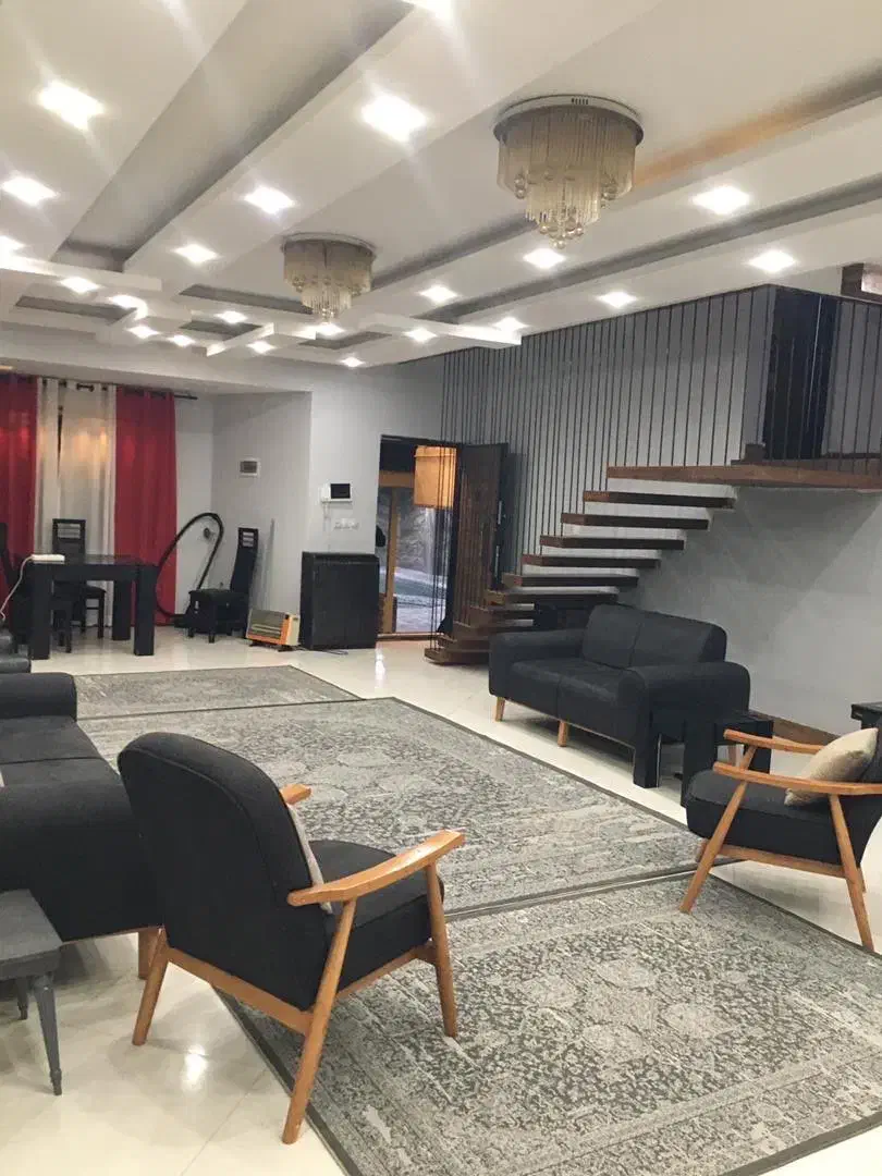 اجاره روزانه ویلا پارسیان با تیم شیراز با ما|اجارهٔ کوتاه‌مدت ویلا و باغ|صدرا-فارس, فاز ۱|دیوار