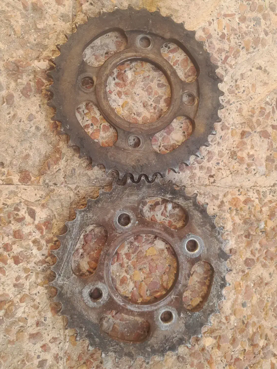 صفحه زنجیر ۳۸ هرکی پسندش شد بیاد پیوی|قطعات یدکی و لوازم جانبی|طبس, |دیوار