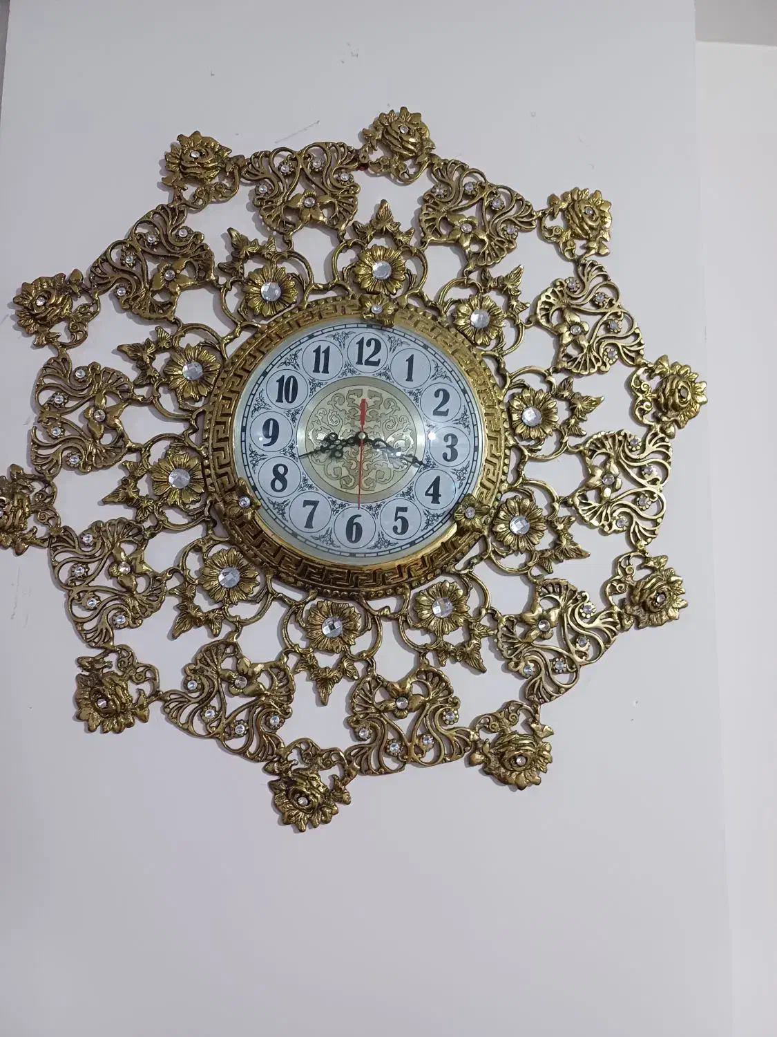 ساعت دیواری برنجی سنگین وبزرگ سالم درحد|ساعت دیواری و تزئینی|پرند, فاز ۱|دیوار