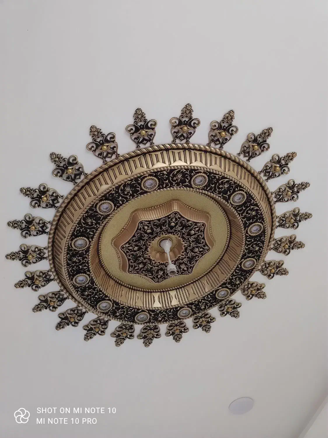 لوستر|لوستر و چراغ آویز|اسالم, |دیوار