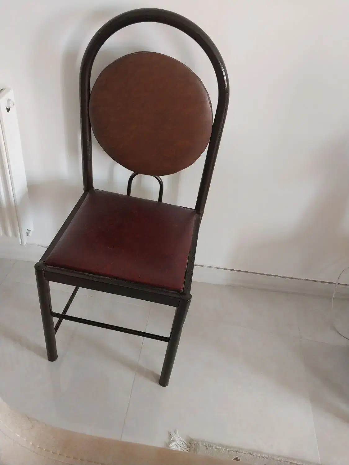 دوعددصندلی|صندلی و نیمکت|سیاهکل, |دیوار