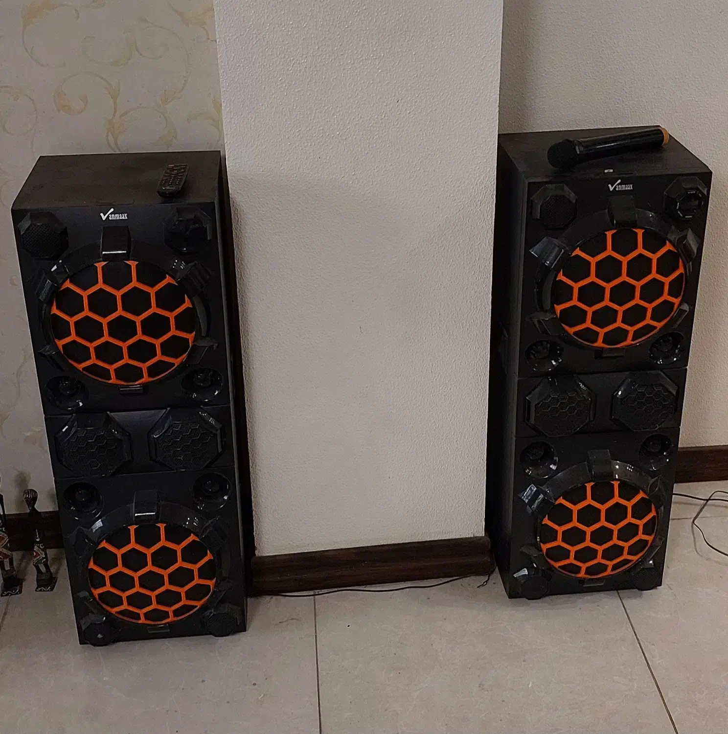 یک جفت اسپیکر خانگی vanmaax|سیستم صوتی خانگی|اصفهان, طامه|دیوار