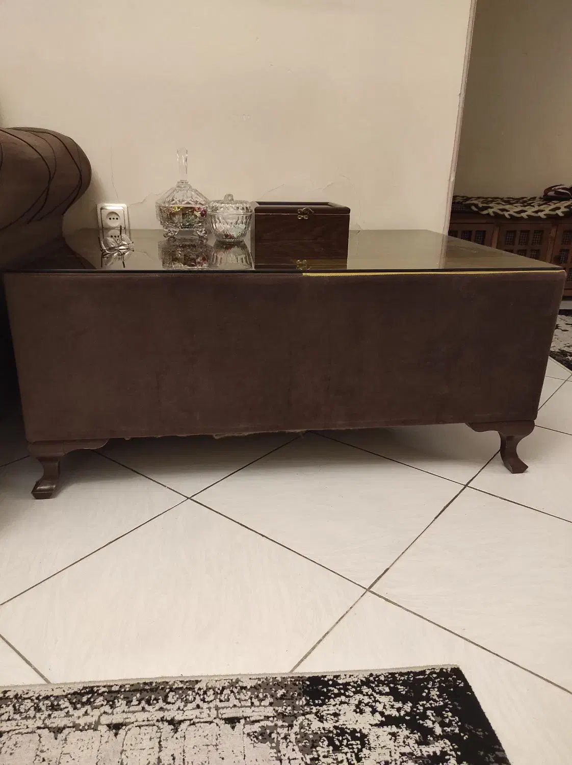 مبل راحتی۷نفره،به همراه میزوسط|مبلمان خانگی و میز عسلی|تهران, دژکام|دیوار