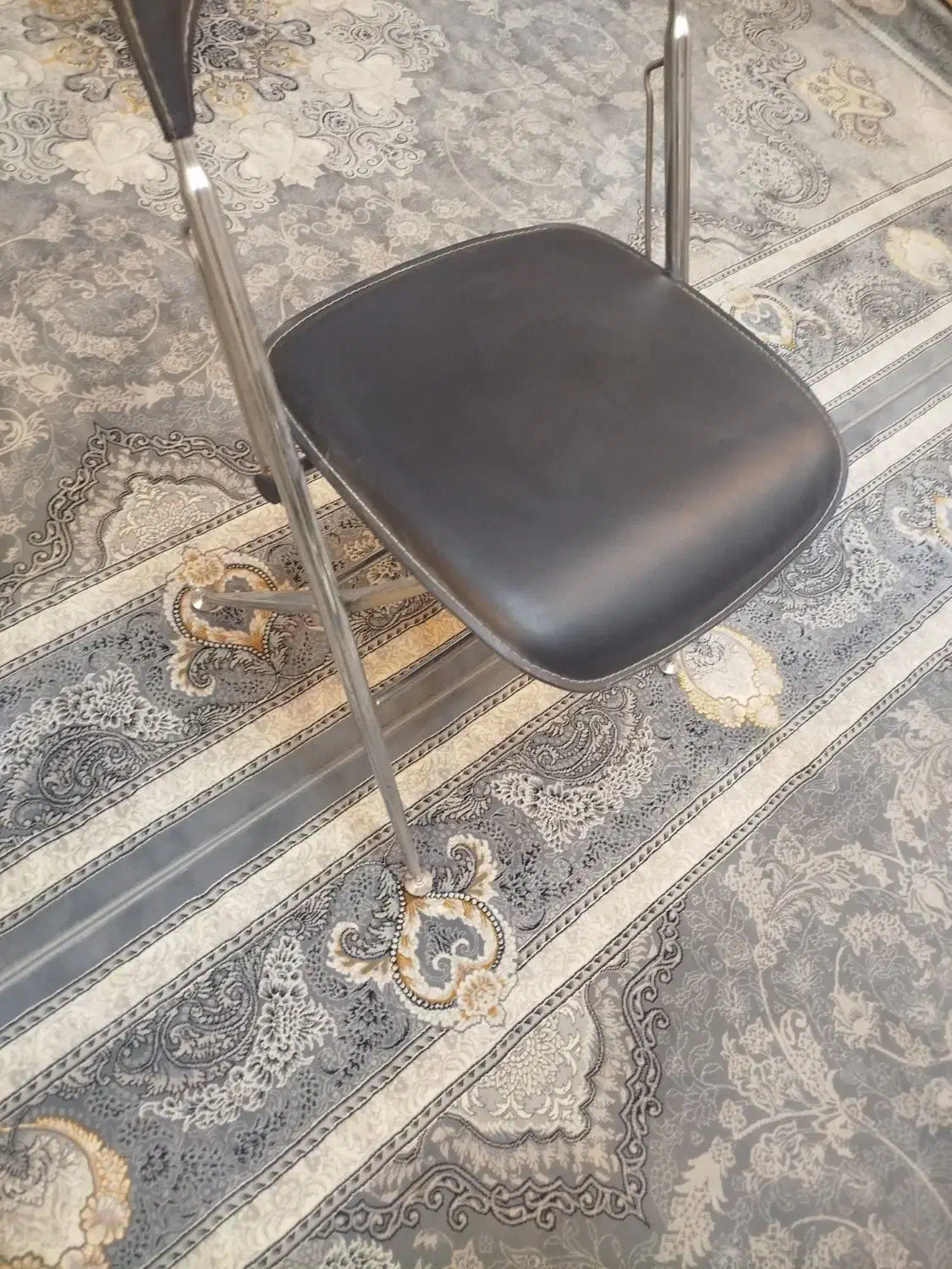 2عدد صندلی تاشو چرم|صندلی و نیمکت|ورامین, ورامین|دیوار