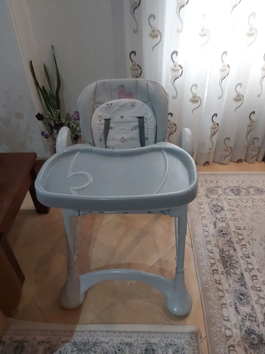 صندلی غذا|اسباب و اثاث بچه|پردیس, فاز ۱|دیوار