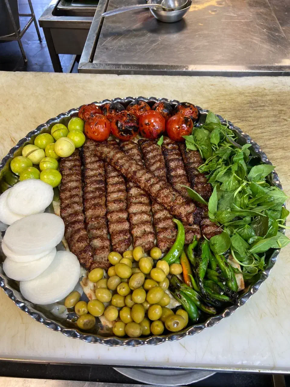 آشپز|استخدام خدمات فروشگاه و رستوران|رباط‌کریم, رباط‌کریم|دیوار