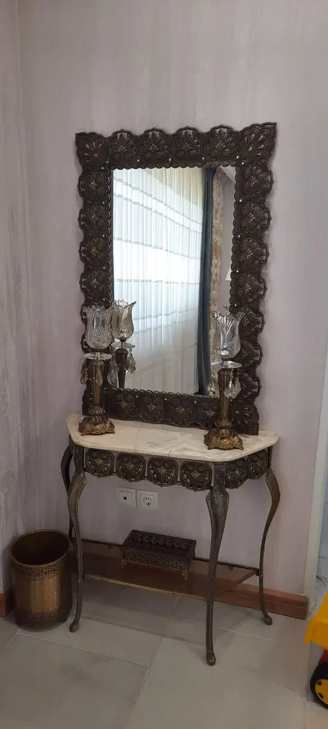 آینه|آینه|همدان, |دیوار