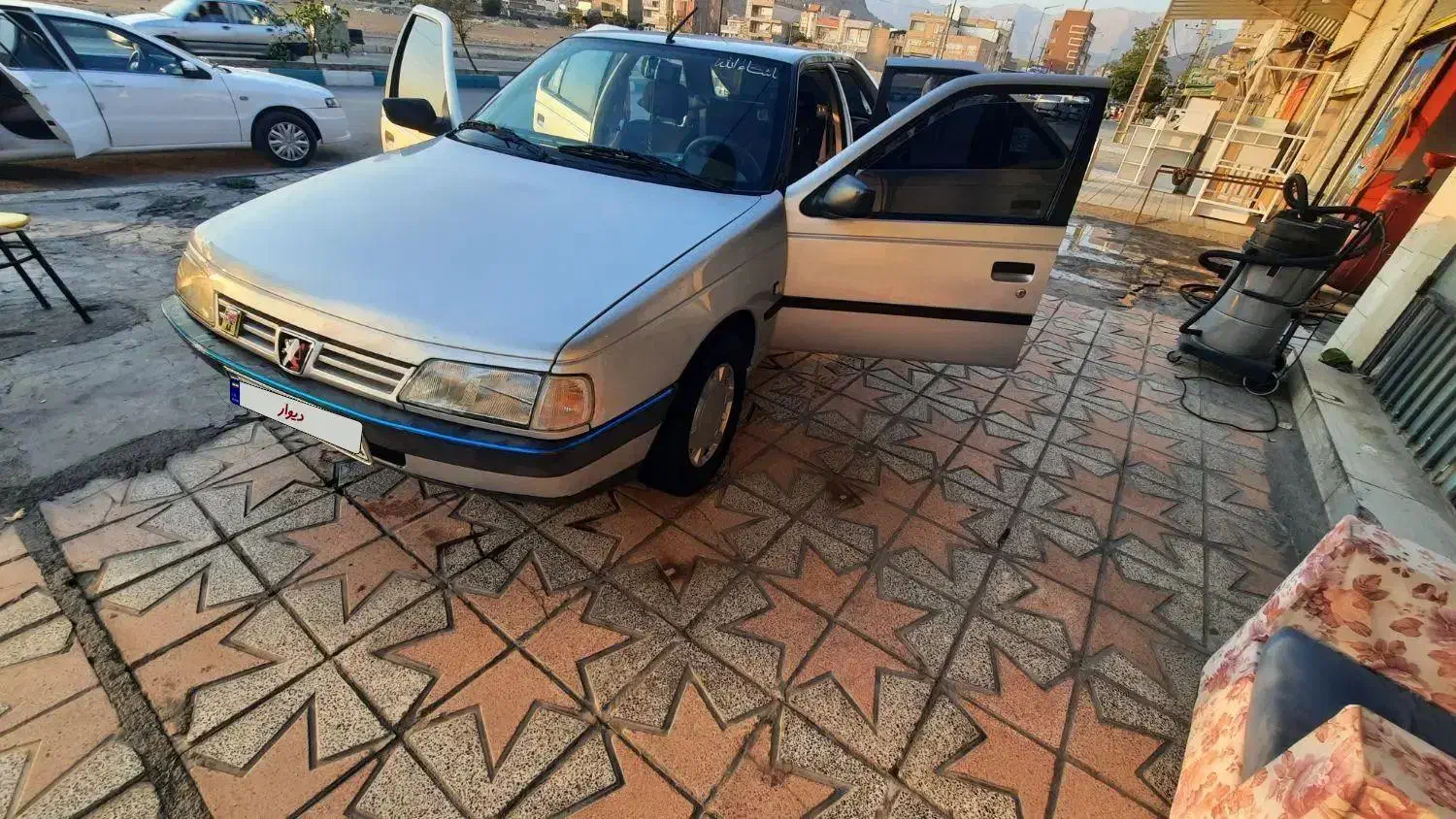 پژو 405 GL - دوگانه سوز CNG، مدل ۱۳۹۰|خودرو سواری و وانت|کرمانشاه, |دیوار
