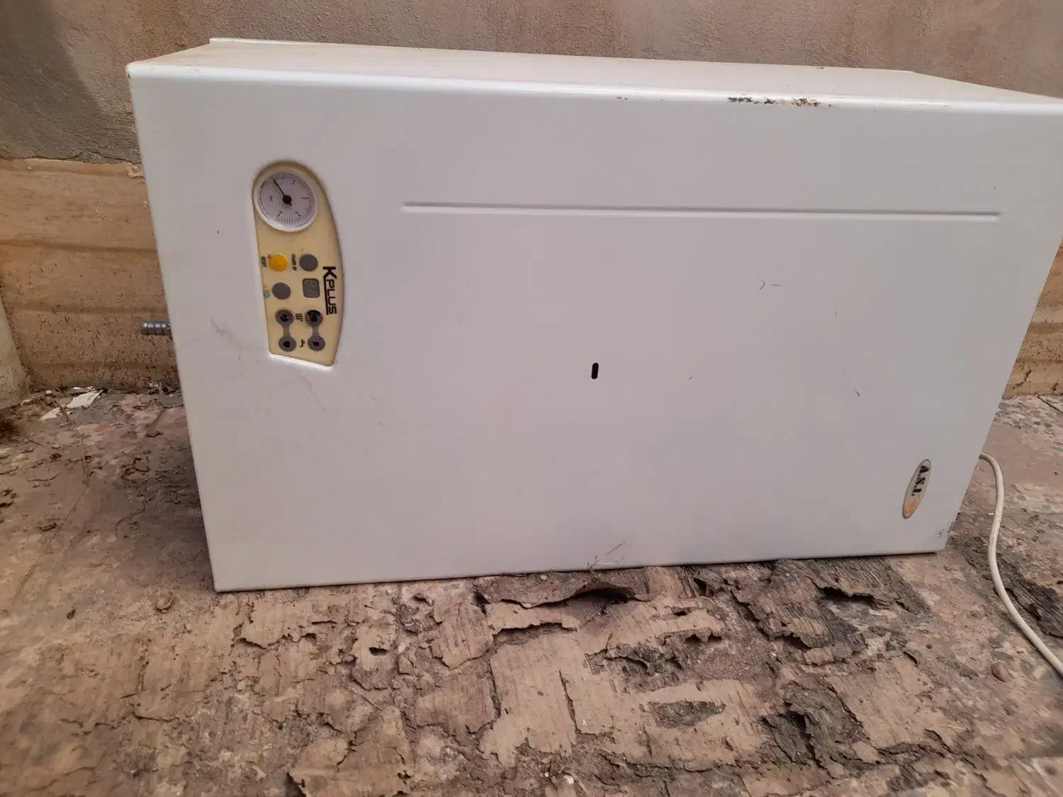 پکیج kplus|آبگرمکن، پکیج، شوفاژ|خرمآباد, |دیوار