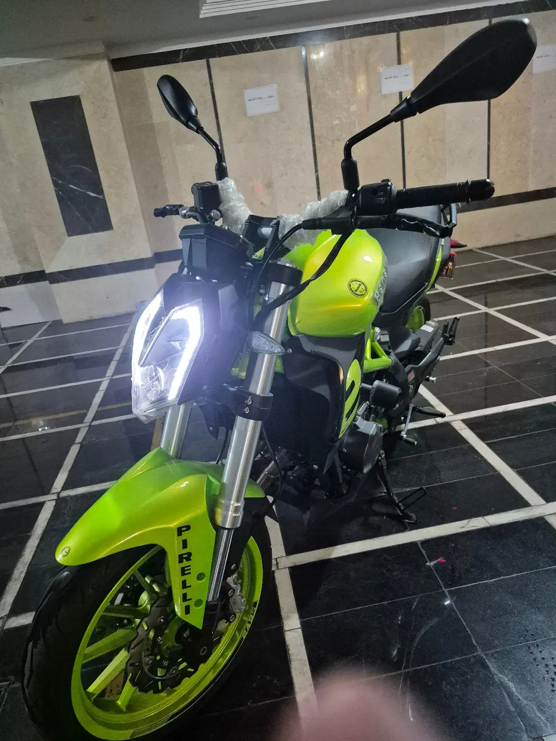 موتور بنلی ۳۰۰ دو سیلندر|موتورسیکلت|تهران, پرستار|دیوار