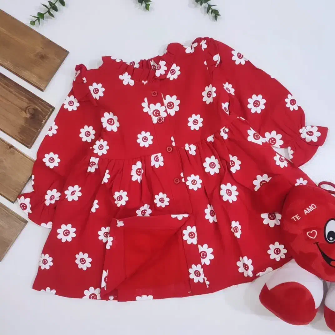 لباس یلدایی و عیدانه|کفش و لباس بچه|زاهدان, |دیوار