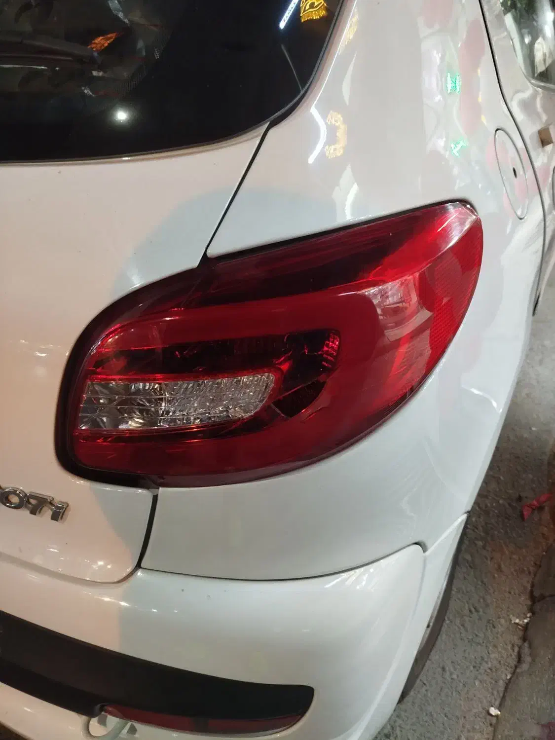 چراغ خطر 207|قطعات یدکی و لوازم جانبی|قدس, شهر‌قدس|دیوار