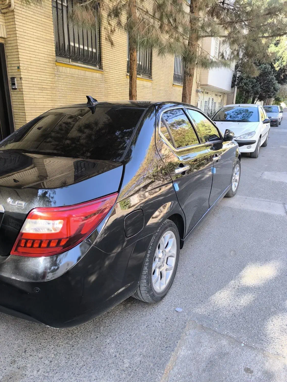 دنا پلاس اتومات ۴۰۱|خودرو سواری و وانت|نیشابور, هفده شهریور|دیوار