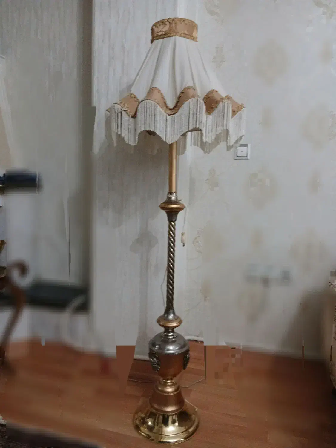 آباژور|چراغ خواب و آباژور|تبریز, |دیوار