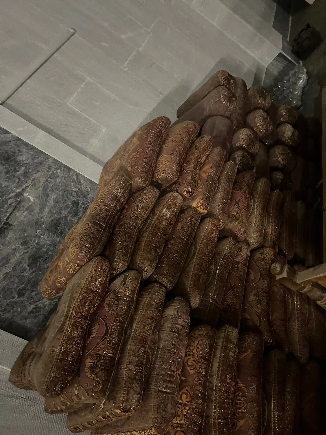 تخت خانوادگی لژ ، قلیون|کافی‌شاپ و رستوران|کهریزک, |دیوار