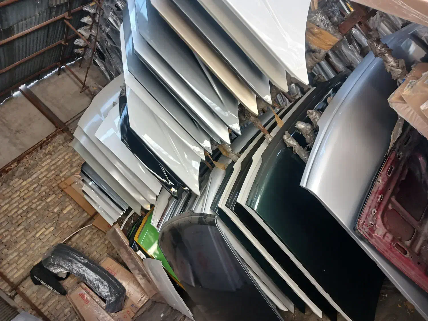 رنگ کوره ای کاپوت گلگیرپراید۲۰۶تیبا۴۰۵پرایدپرشیا|قطعات یدکی و لوازم جانبی|تهران, جوادیه|دیوار