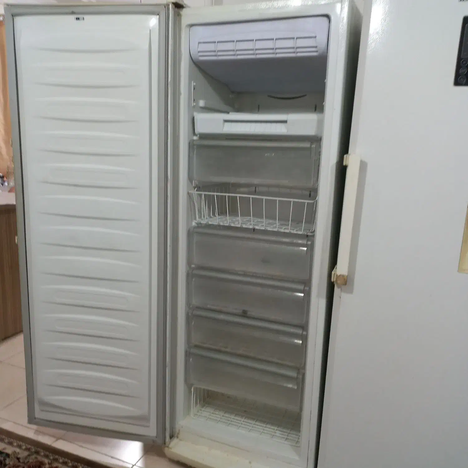 یک دستگاه یخچال دوقلوی ایران شرق کارکرده ساللم|یخچال و فریزر|رشت, پیرکلاچای|دیوار