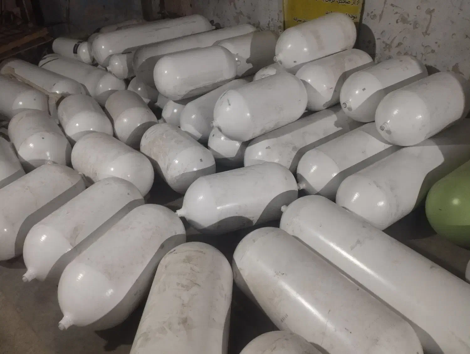 مخزن نیسان فابریک منبع کپسول سی ان جی|قطعات یدکی و لوازم جانبی|مشهد, رده|دیوار