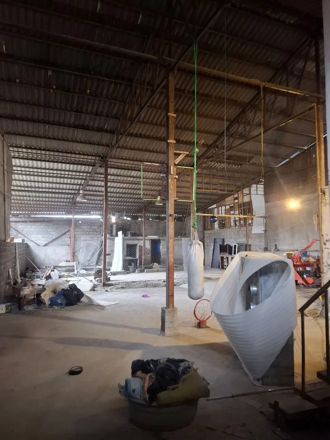 اجاره انبار و سوله ۷۰۰متری|اجارهٔ دفتر صنعتی، کشاورزی، تجاری|نوشهر, |دیوار