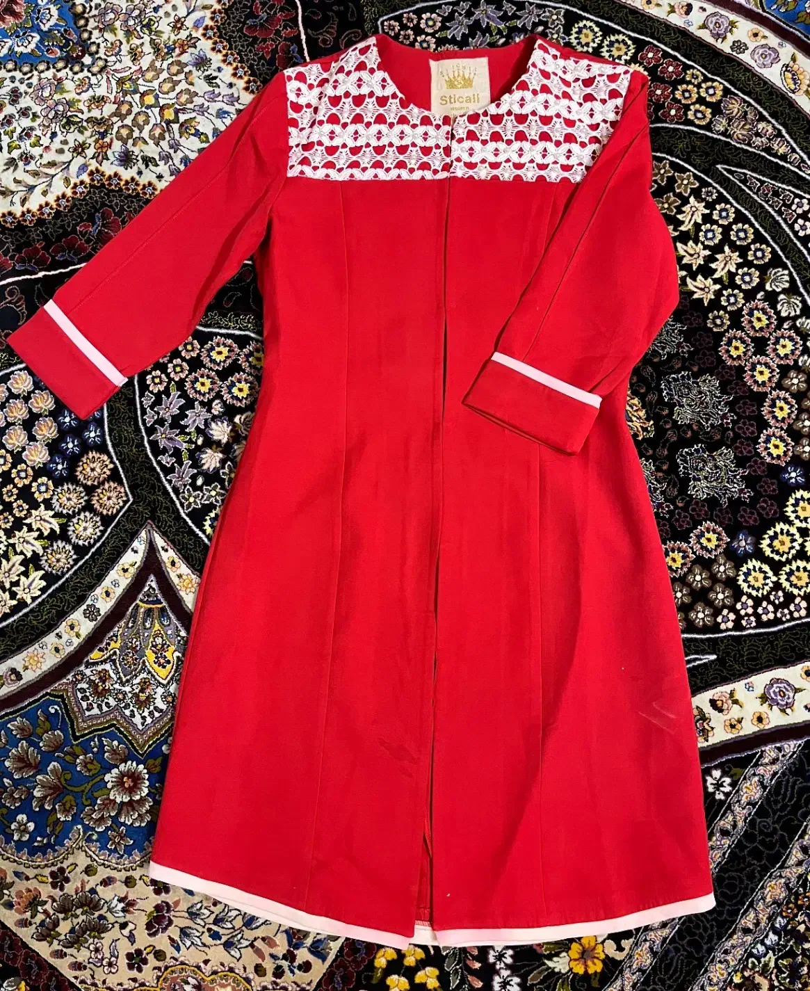 مانتو|لباس|تهران, تختی|دیوار