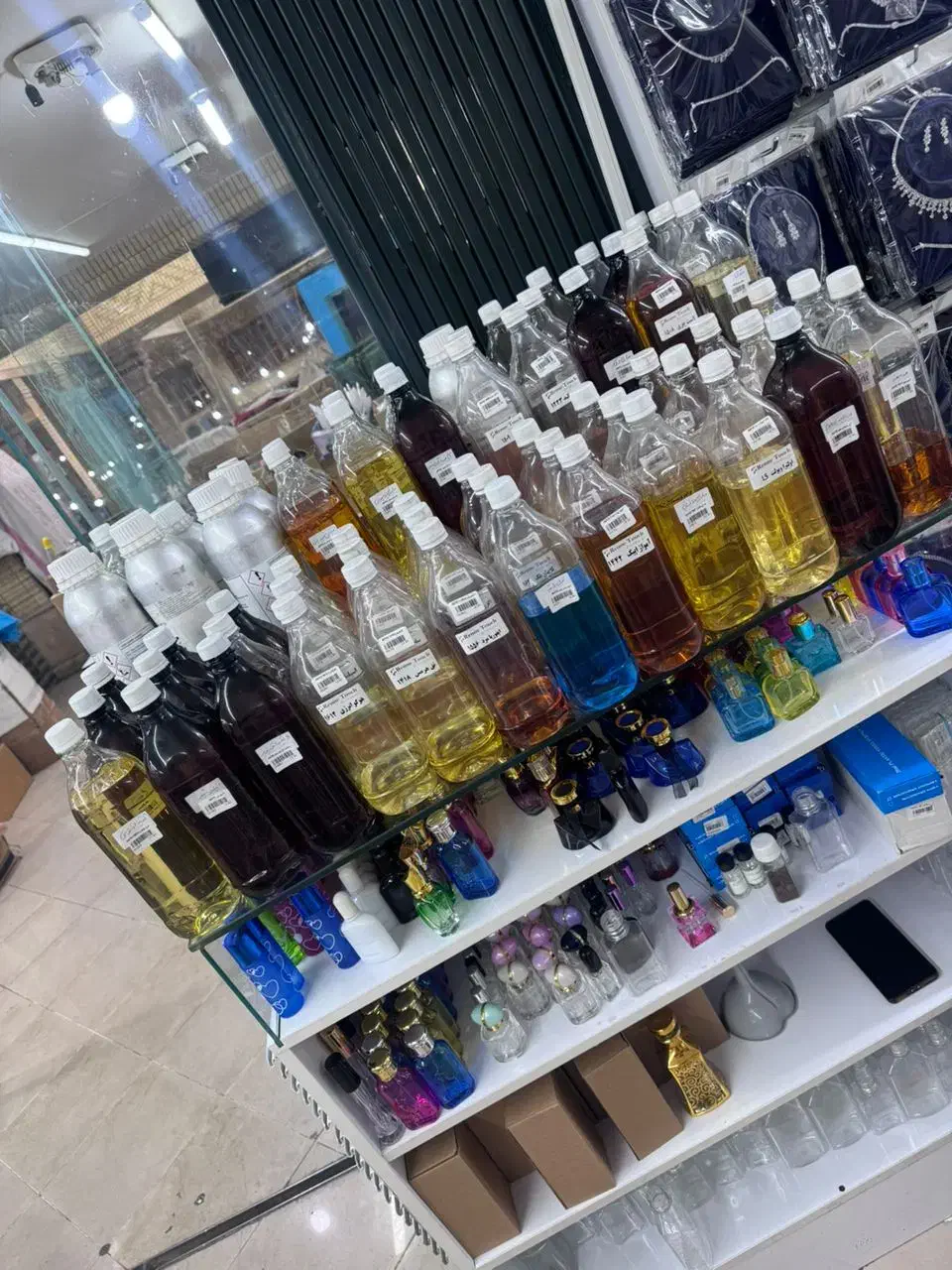 عطر و ادکلن عمده|آرایشی، بهداشتی، درمانی|شیراز, بازار|دیوار