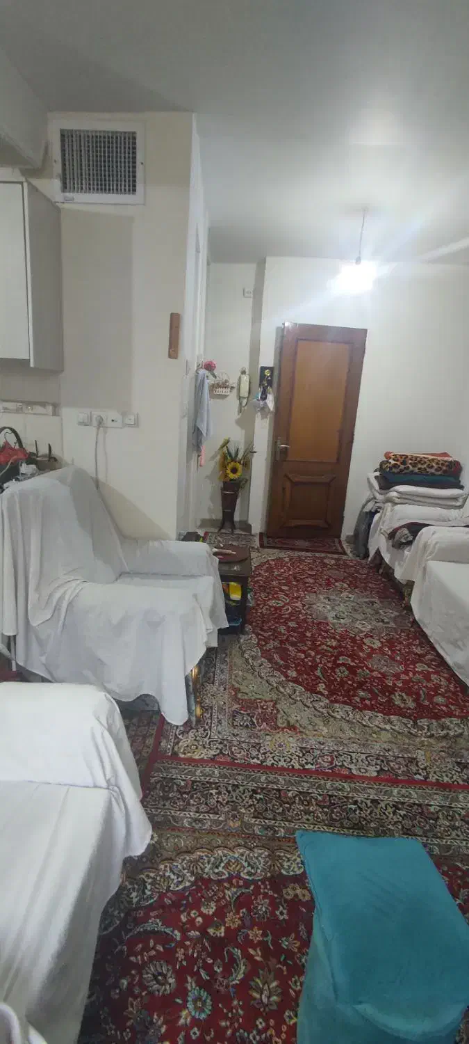 اجاره آپارتمان ۴۹ متر با تراس ۱۵ متری