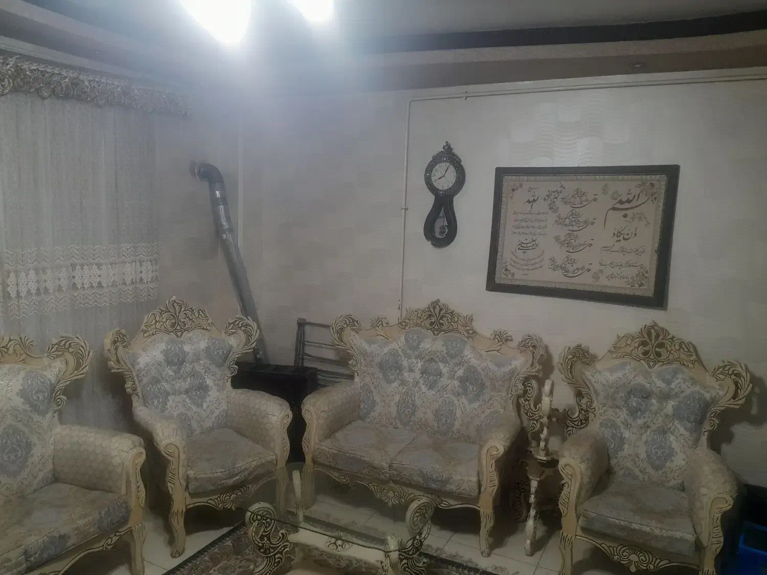 مبل ۷نفره کلاسیک|مبلمان خانگی و میز عسلی|رشت, پیرکلاچای|دیوار