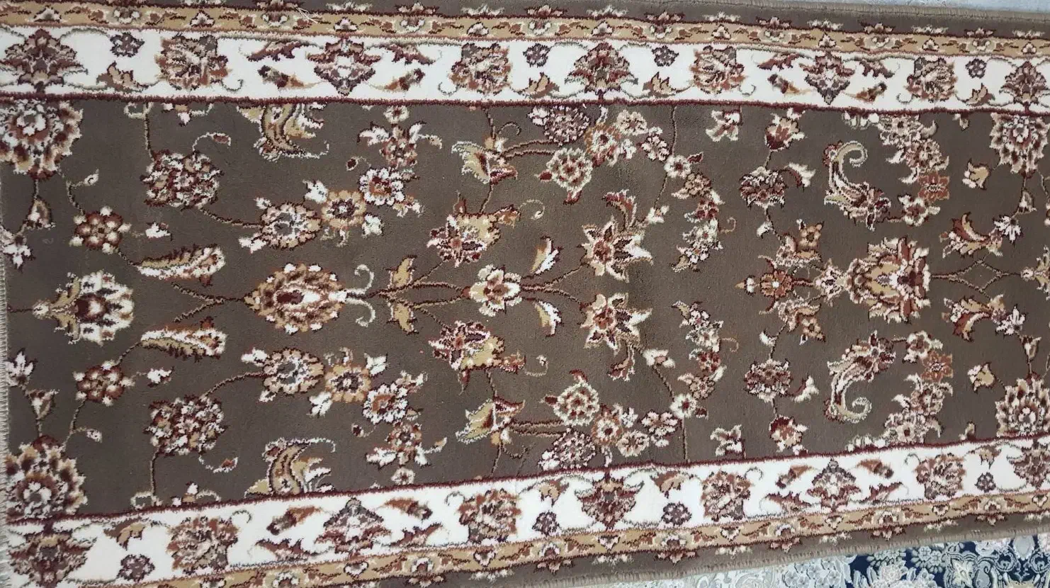 فرش کناره نو استفاده نشده|فرش|نی‌ریز, |دیوار