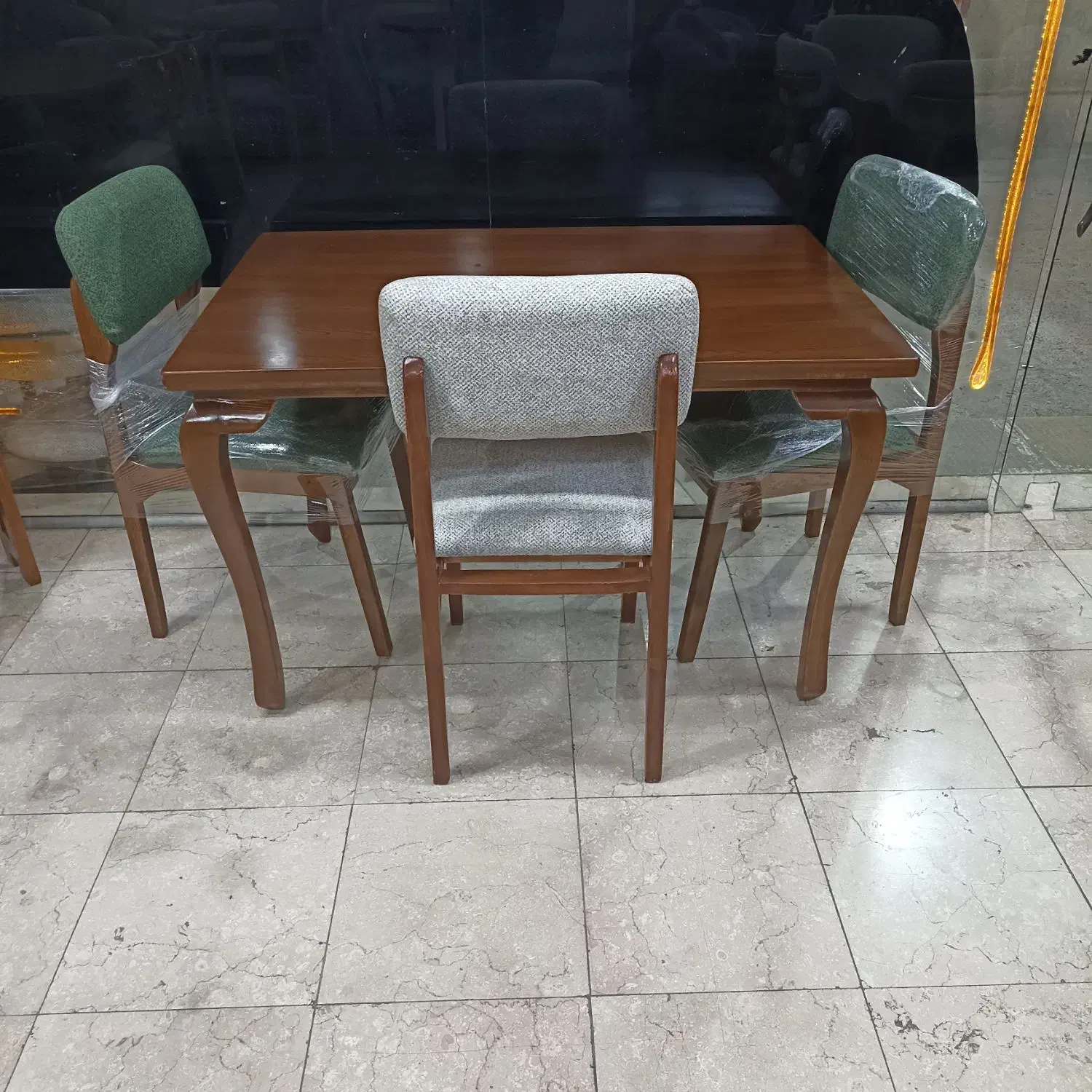 فلوور میزوصندلی|میز و صندلی غذاخوری|تهران, صاحب الزمان|دیوار