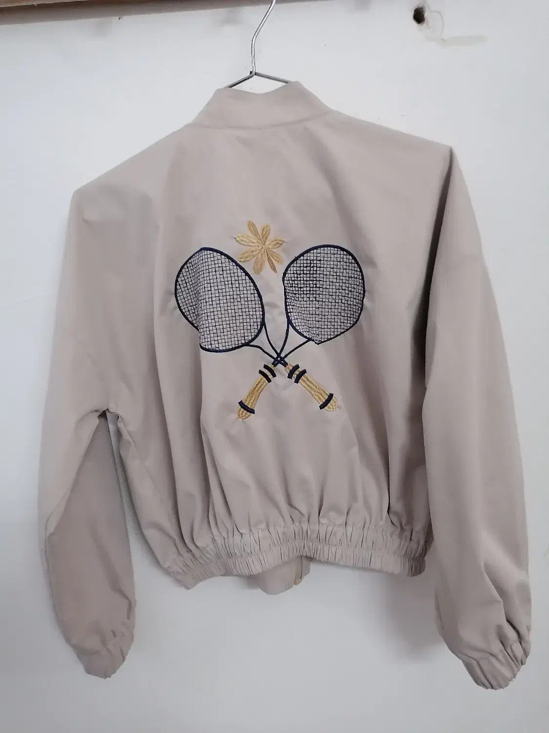 بامبر|لباس|گرگان, |دیوار