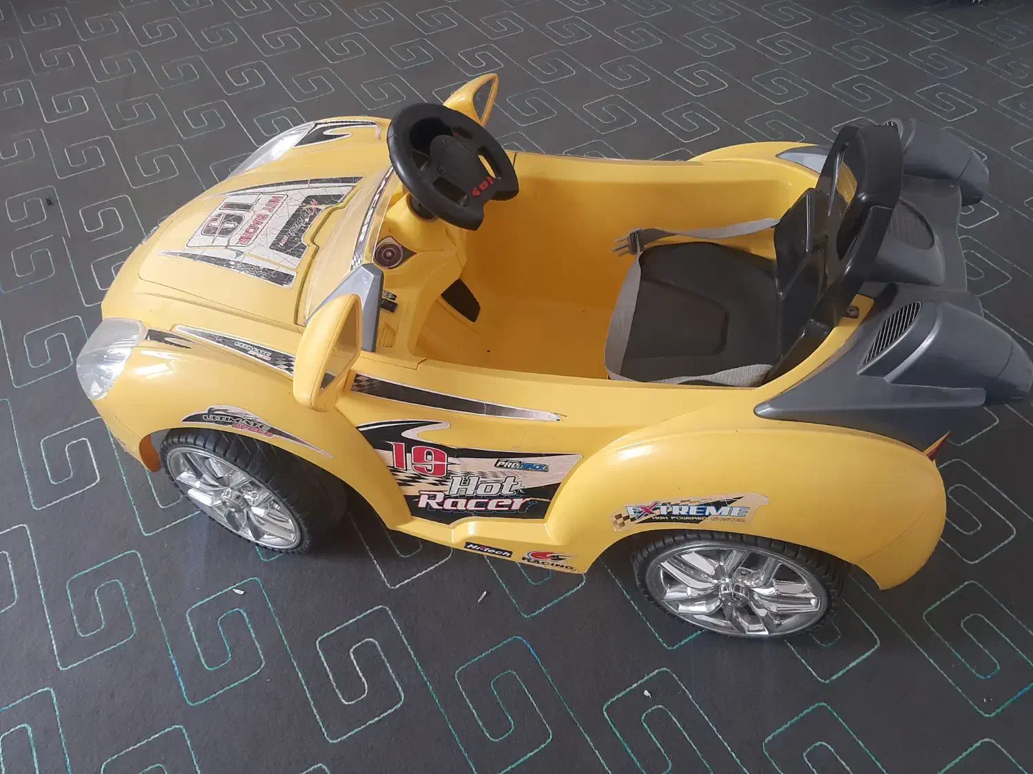 ماشین شارژی|اسباببازی|بروجن, |دیوار