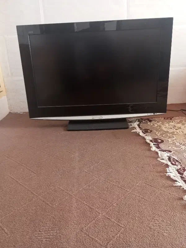 تلویزیون 32پاناسونیک|تلویزیون و پروژکتور|صدرا-فارس, فاز ۲|دیوار