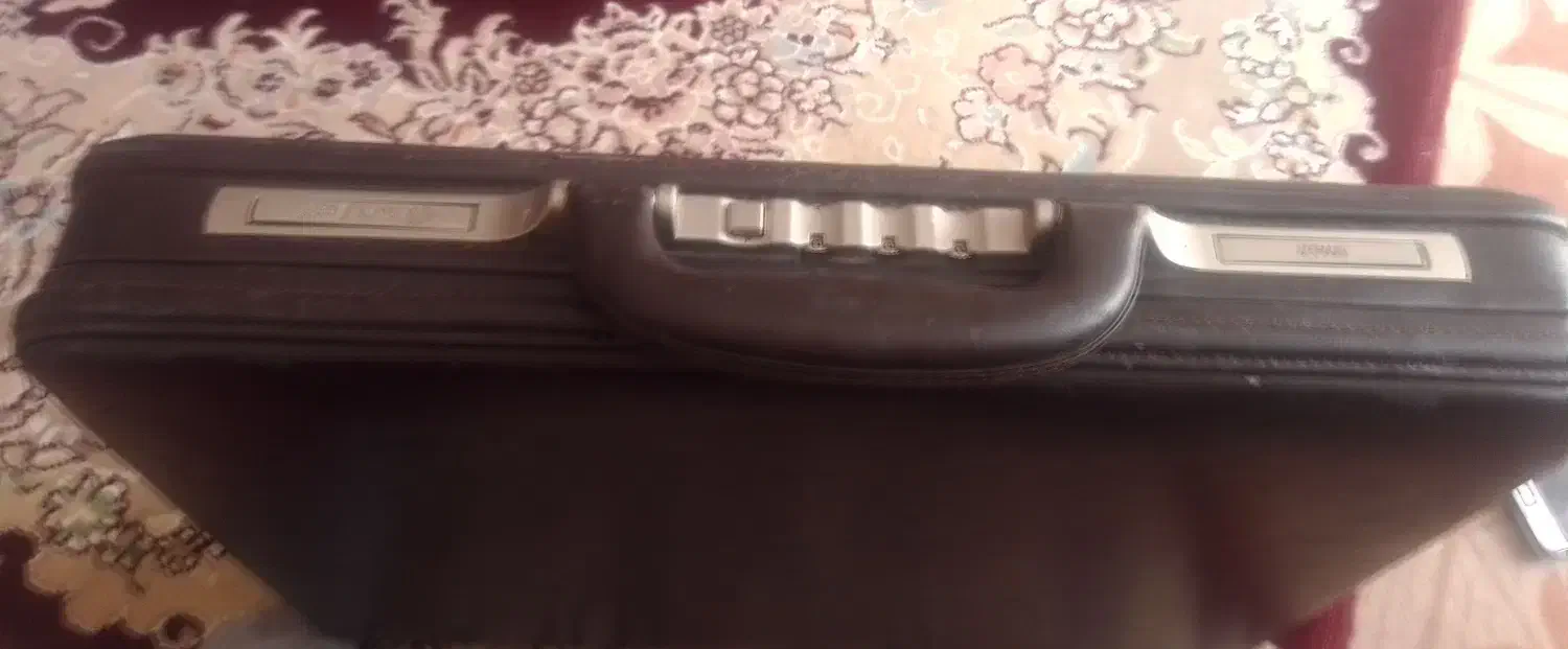 کیف اداری|کیف، کفش، کمربند|اردبیل, |دیوار