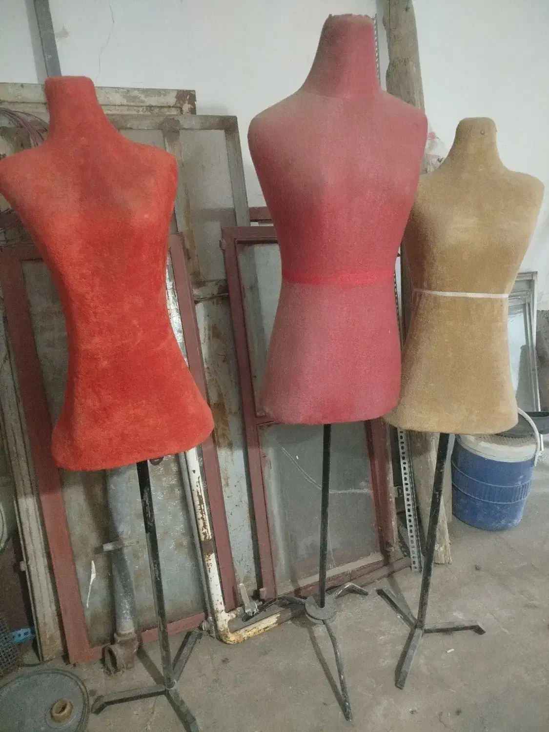 مانکن|لباس|ملایر, |دیوار