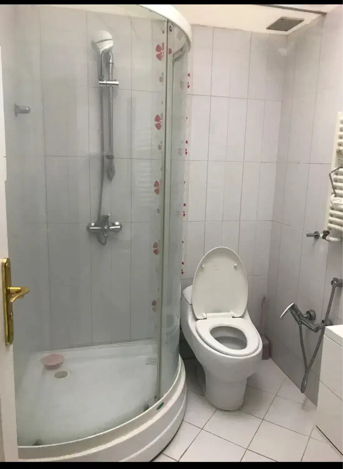 سرتک160مترفول امکانات3خواب شیک تمیز//املاک نیایش//|اجارهٔ آپارتمان|قزوین, |دیوار