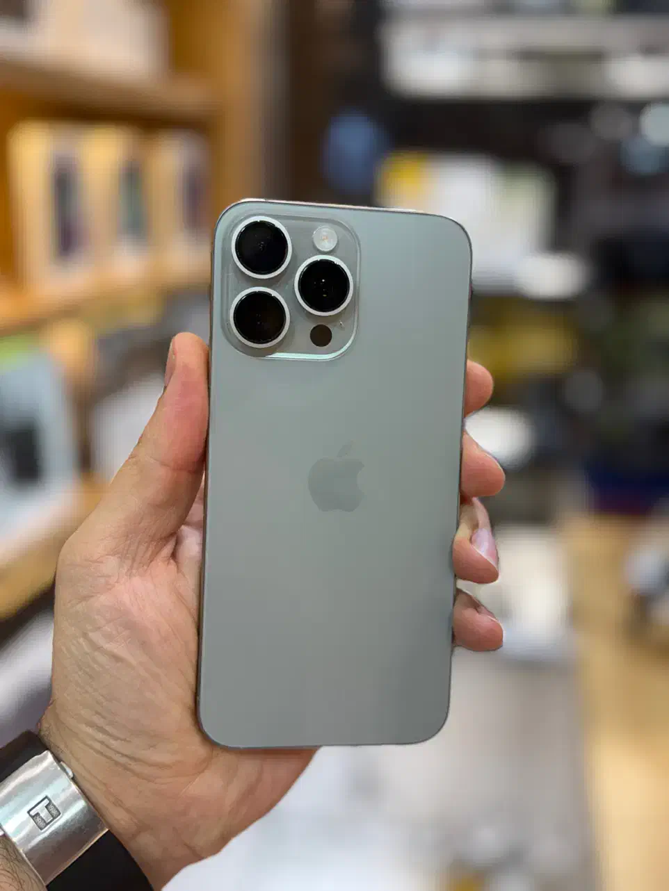 ایفون۱۵پرومکس ریجستر شده 2 سیم کارت|موبایل|رشت, معلم|دیوار