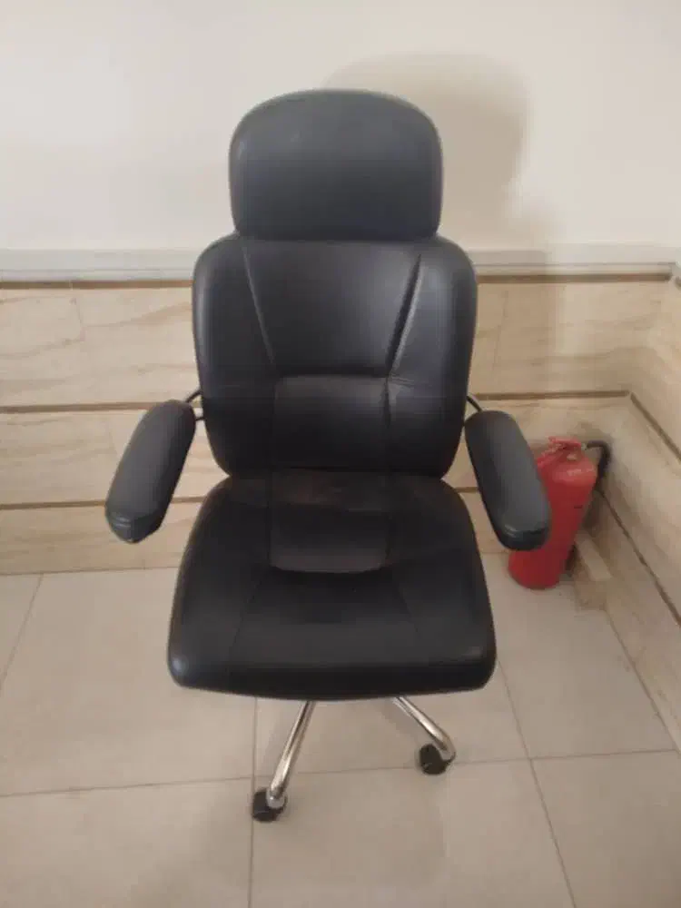 میز و صندلی اداری|دفتر کار|کاشان, فاز ۱ ناجی آباد|دیوار