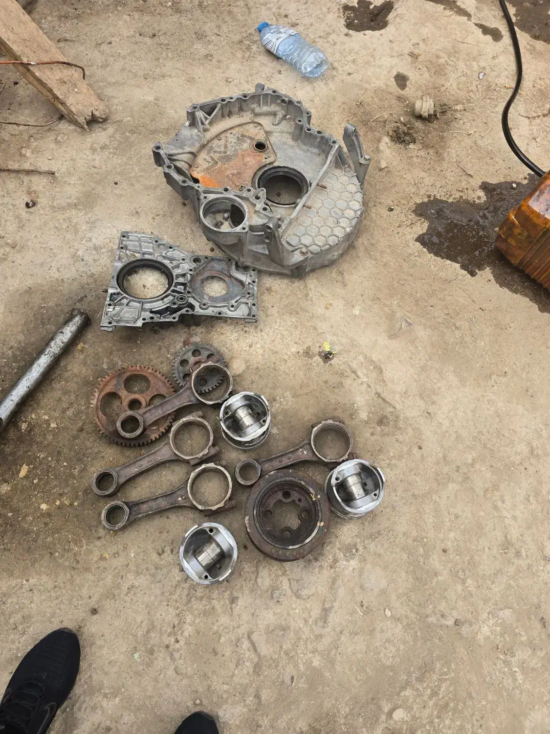 مقداری وسیله ایسوزو شش تن اصلی|قطعات یدکی و لوازم جانبی|اهواز, اهواز|دیوار