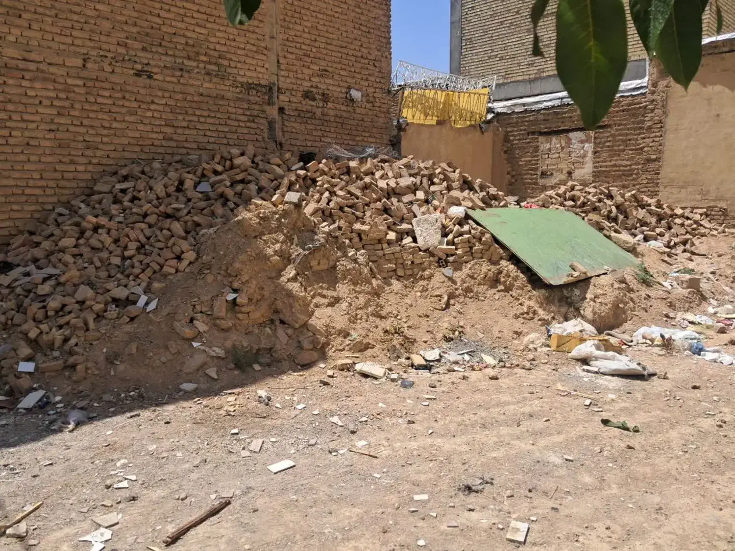 آجر دست دوم فروشی|مصالح و تجهیزات ساختمان|تکاب, |دیوار