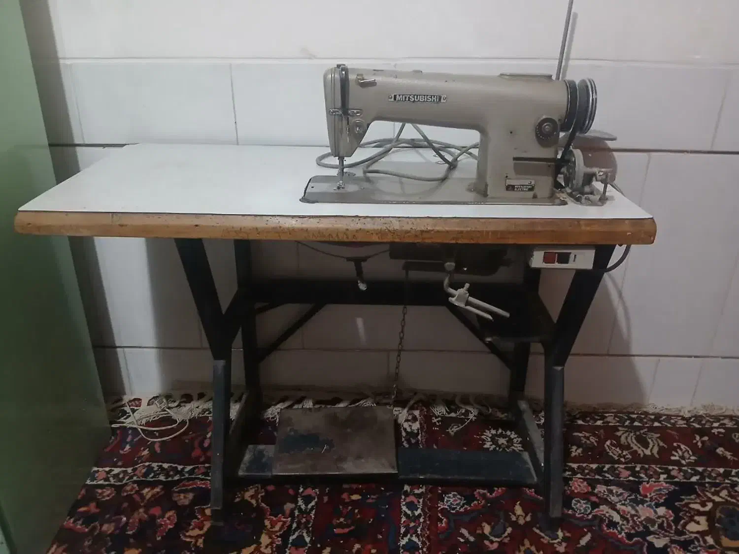 چرخ خیاطی میستوبیشی|چرخ خیاطی و ریسندگی|اصفهان, آهنگران|دیوار