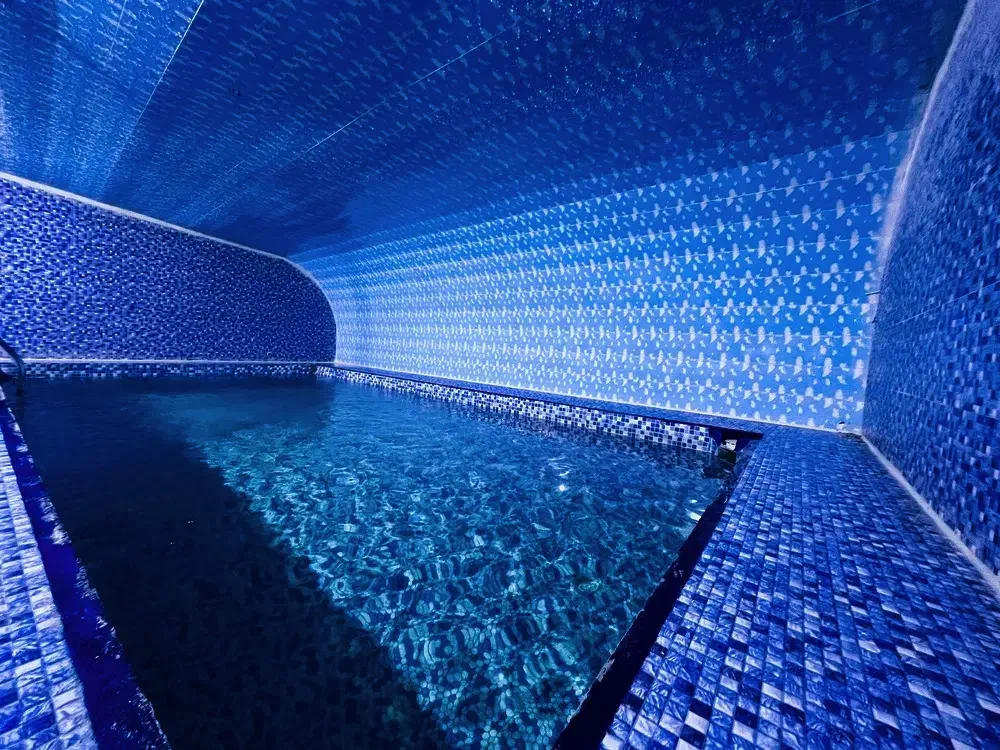 اجاره ویلا باغ استخردار تصفیه با ابگرم و بیلیارد|اجارهٔ کوتاه‌مدت ویلا و باغ|تبریز, |دیوار