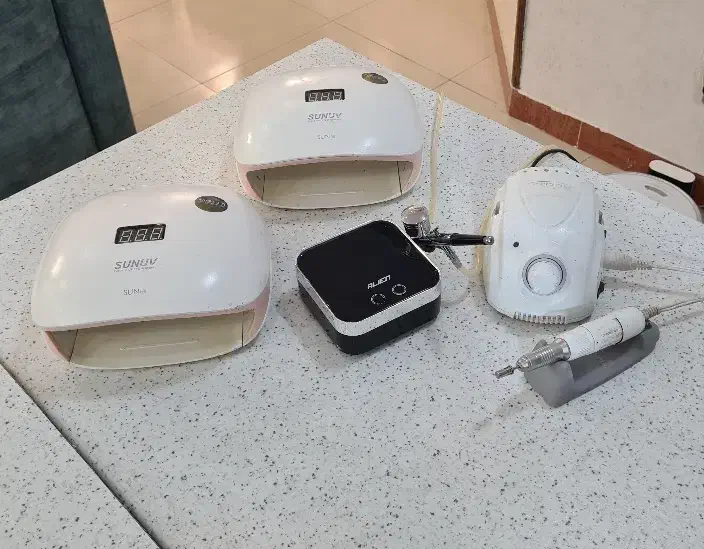 لوازم کامل ناخن|آرایشگاه و سالنهای زیبایی|تهران, شهرک چیتگر|دیوار