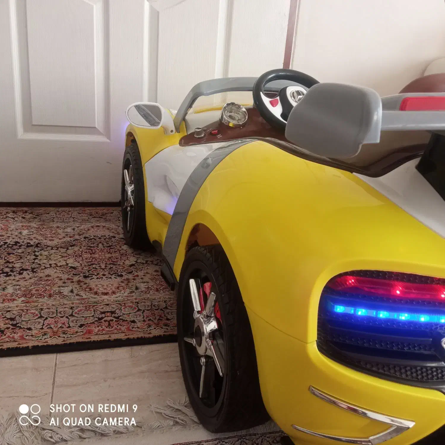 ماشین شارژی دو موتوره تایر بادی هوندا|اسباببازی بچه|تبریز, |دیوار