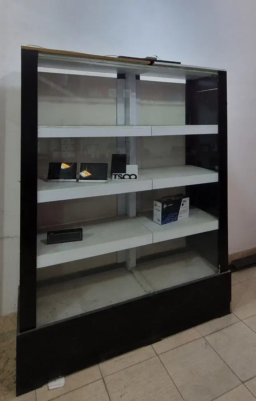 قفسه ام دی اف و ویترین و اسپیلت و صندلی|فروشگاه و مغازه|جهرم, |دیوار