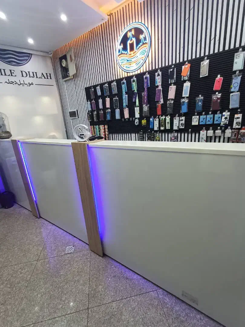 ویترین وکارنتر به همراه کشو سه طبقه درحد نو|بوفه، ویترین، کنسول|تهران, میدان ولیعصر|دیوار