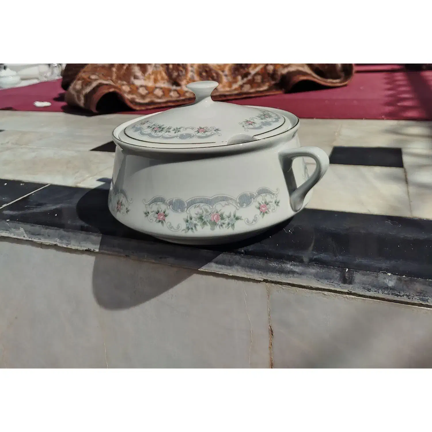 سوپ خوری|ظروف سرو و پذیرایی|قم, چهل درخت‎|دیوار