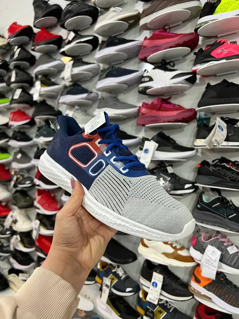 کتونی استوک فروشگاهی|کیف، کفش، کمربند|نیشابور, فردوسی جنوبی|دیوار